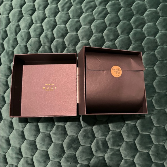 Bijoux Indiscrets Wide Belt and Restraints - Picture 4 of 11